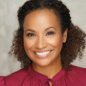 Maya Washington headshot