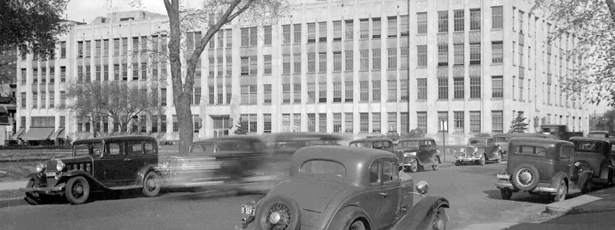 Black and white photo from 1932 of the old Minneapolis College 