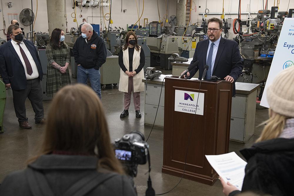 Governor's Press Conference Governor's Press Conference